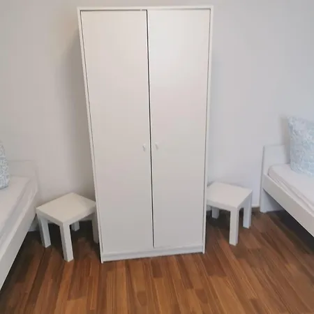 Апартаменты Monteurzimmer Und Bei Leuna, Halle, Leipzig *