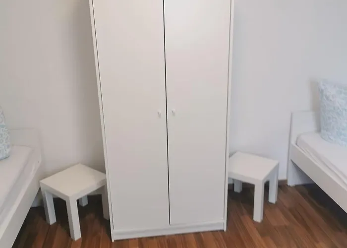 Апартаменты Monteurzimmer Und Bei Leuna, Halle, Leipzig *