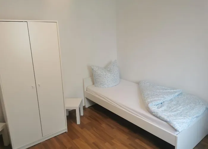 Monteurzimmer Und Bei Leuna, Halle, Leipzig Lejlighed Braunsbedra