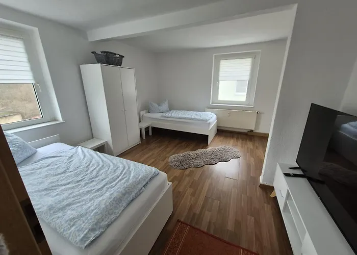 Апартаменты Monteurzimmer Und Bei Leuna, Halle, Leipzig *